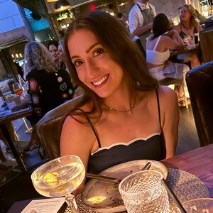 Meet your Posher, Lexi